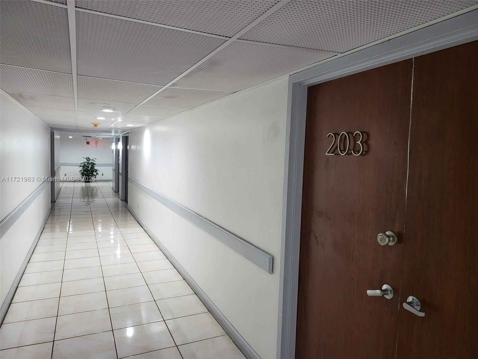13499 Biscayne Blvd CU203