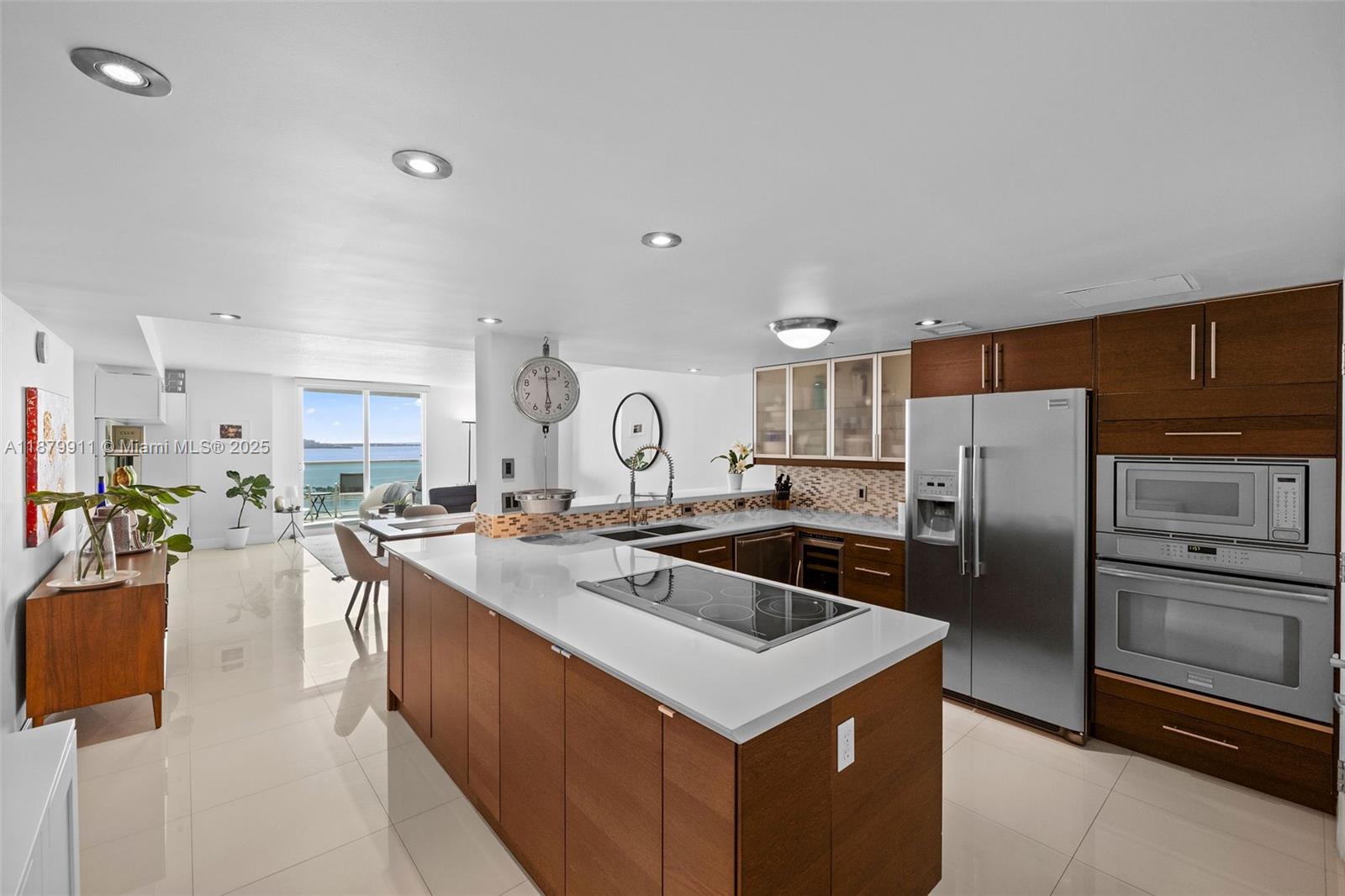 SKYLINE ON BRICKELL CONDO - Residential