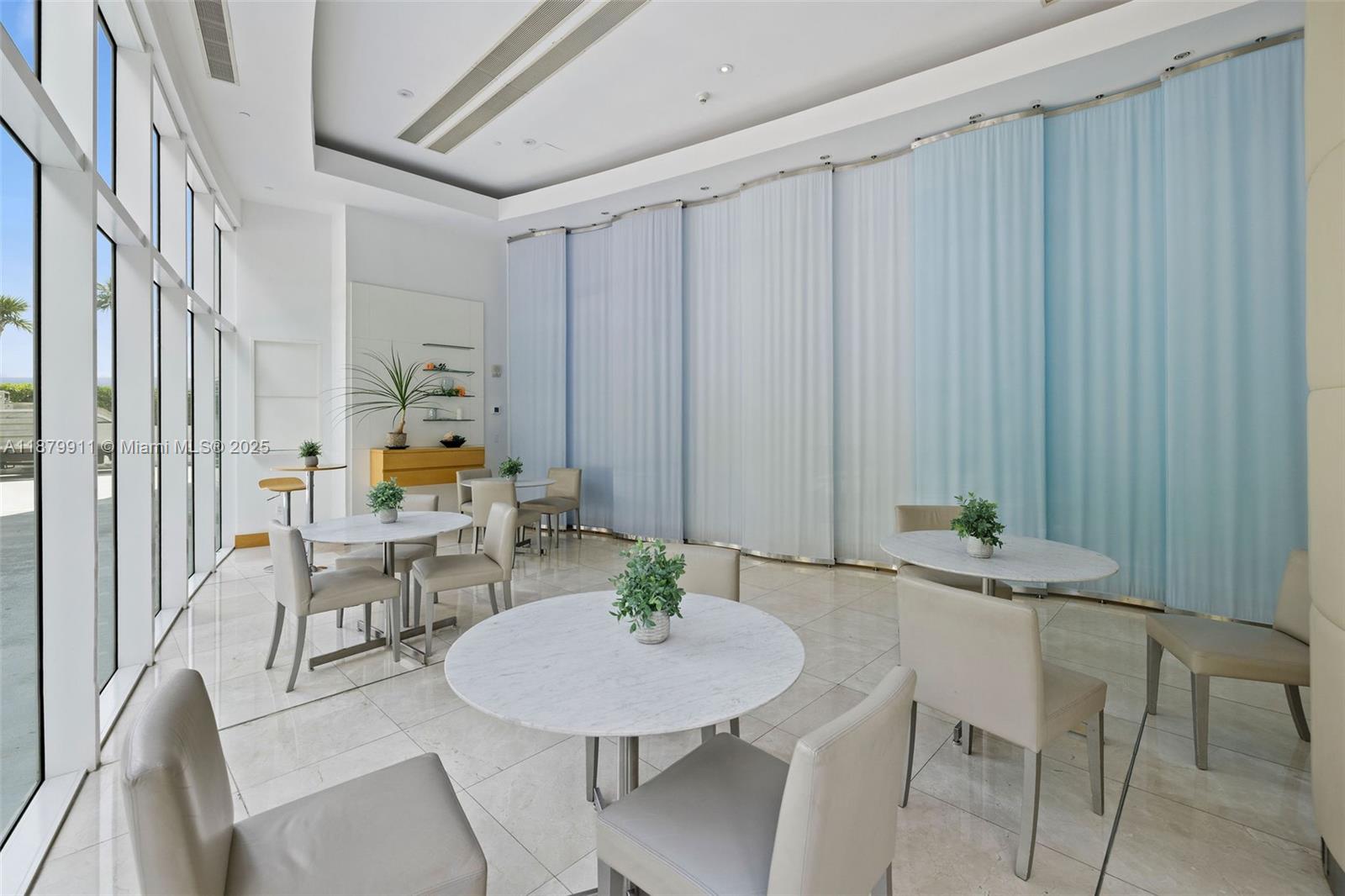 SKYLINE ON BRICKELL CONDO - Residential