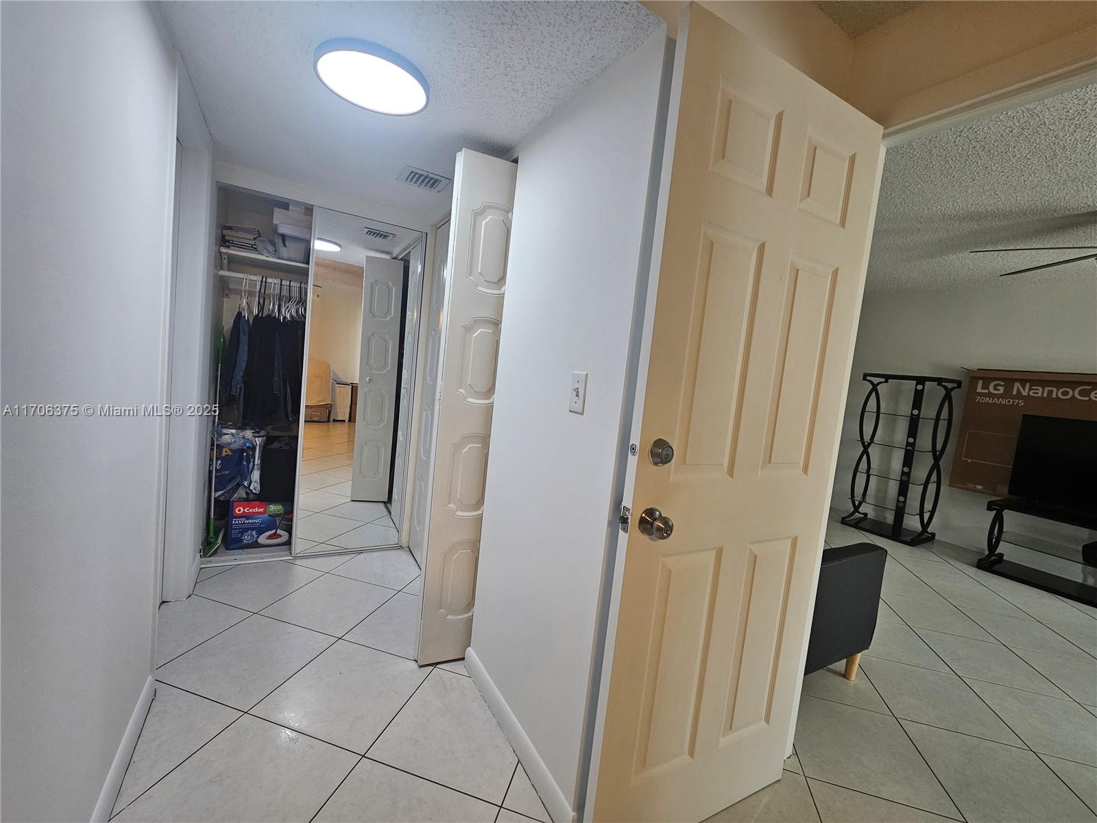 FRENCH VILLAS CONDO - Residential