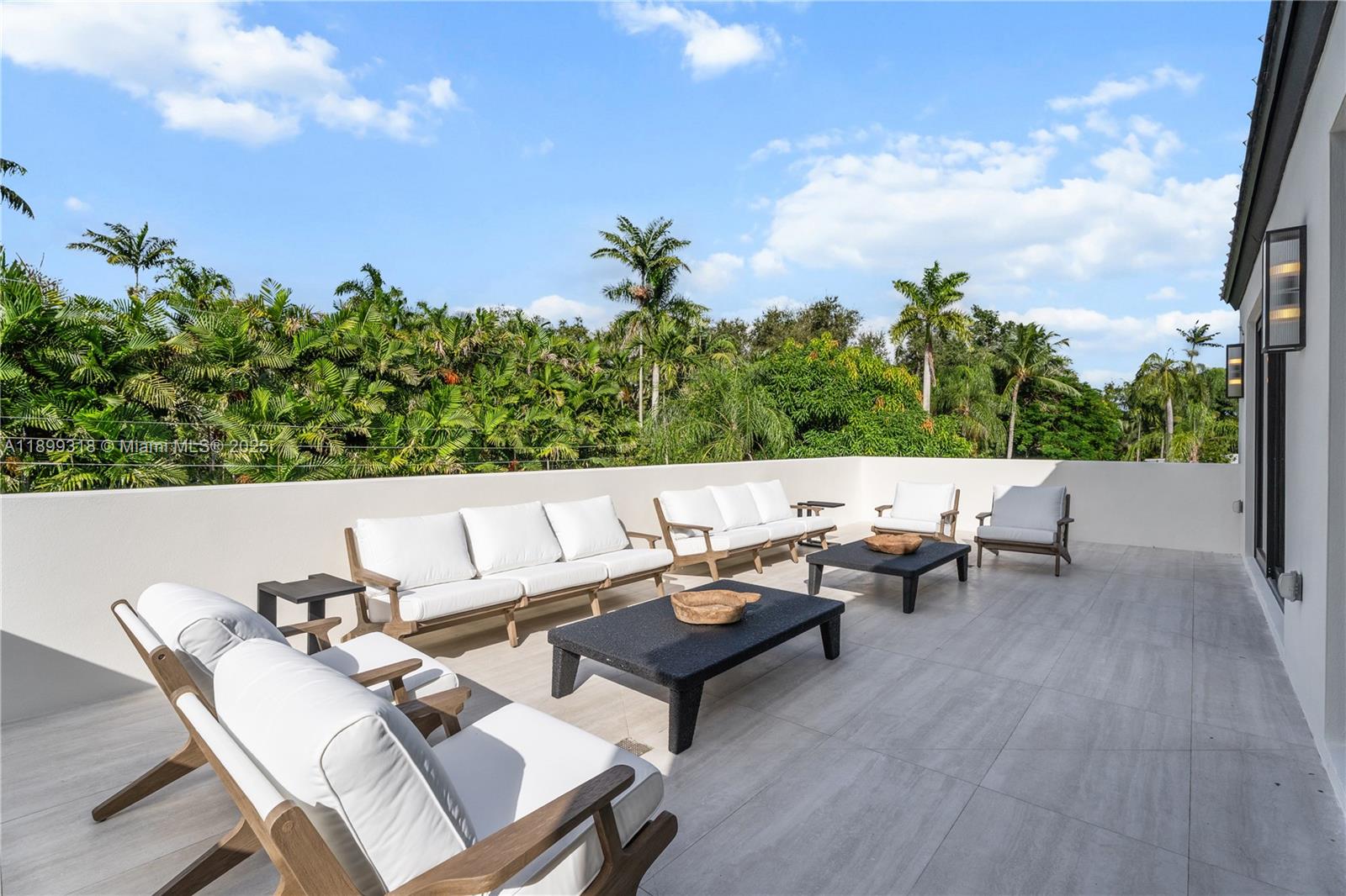 SOUTH MIAMI VILLAS - Residential