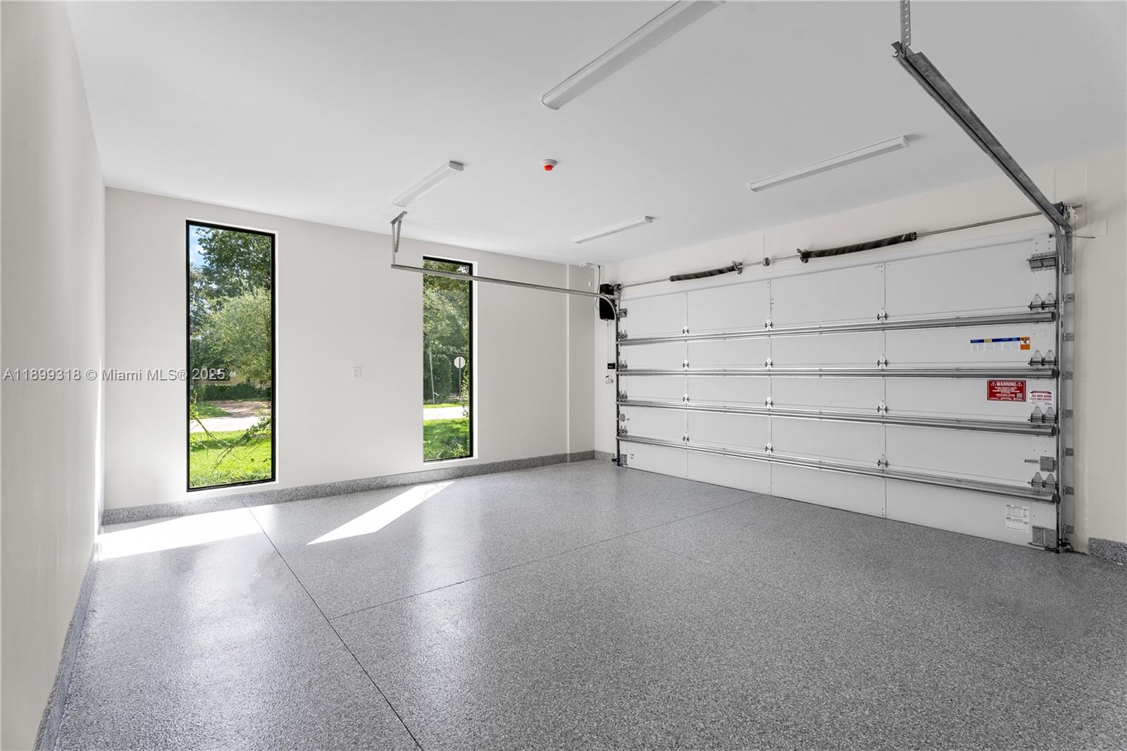 SOUTH MIAMI VILLAS - Residential