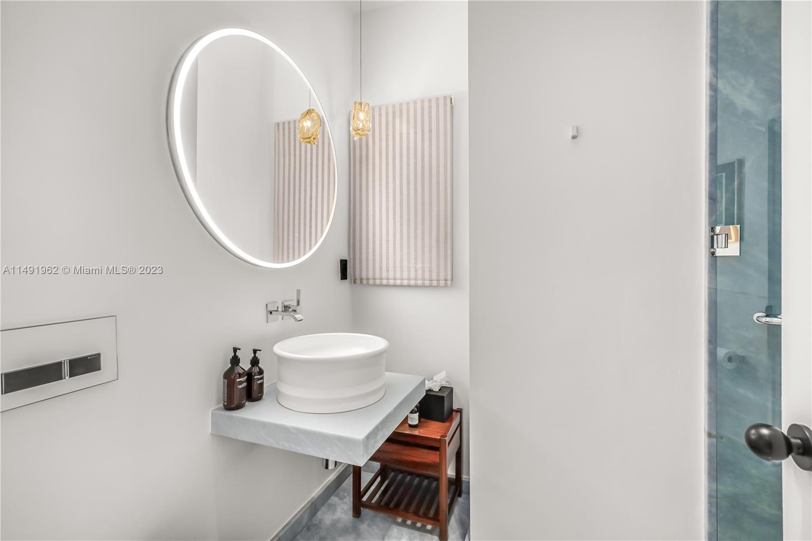 BEACH VIEW ADDN - Residential