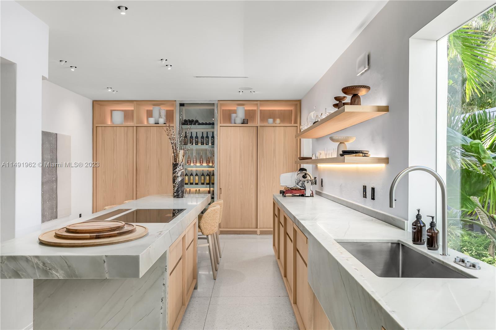 BEACH VIEW ADDN - Residential