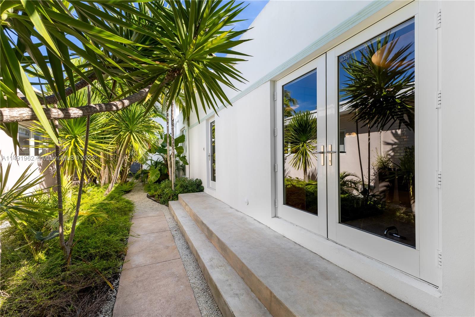 BEACH VIEW ADDN - Residential