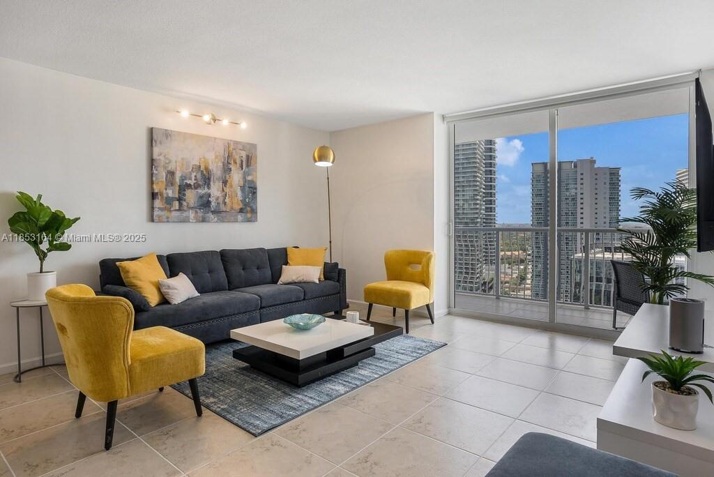 1200 Brickell Bay Dr 3124