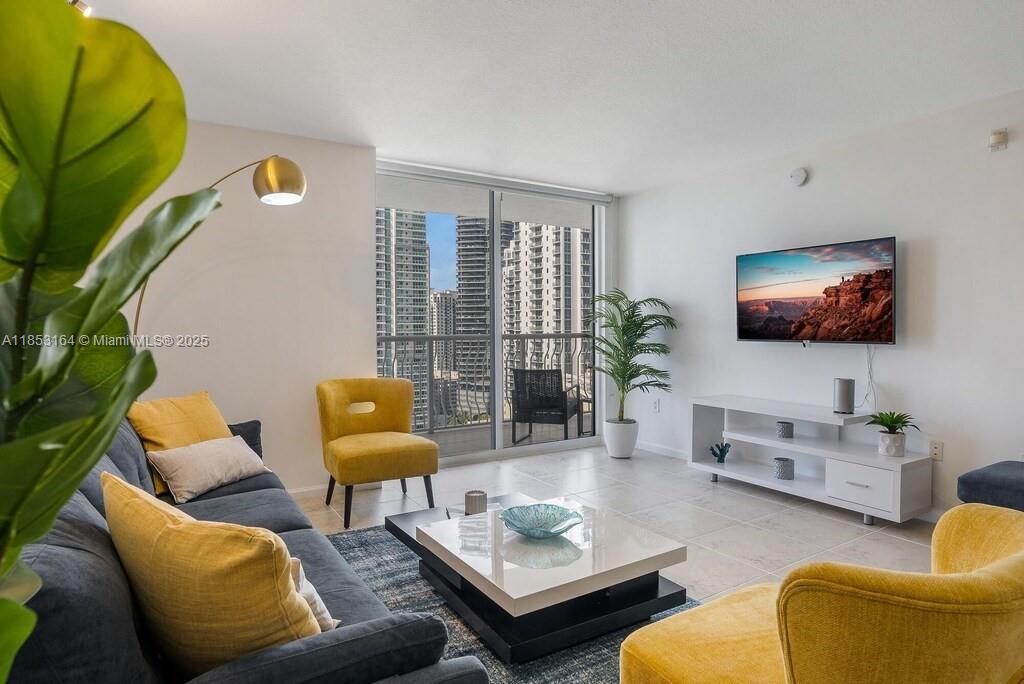 1200 Brickell Bay Dr 3124