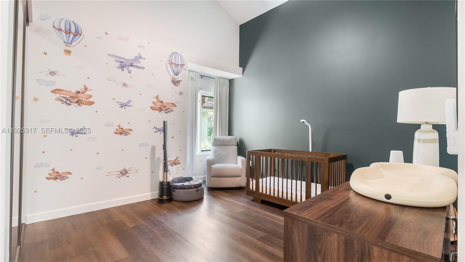 SARATOGA POINTE - Residential