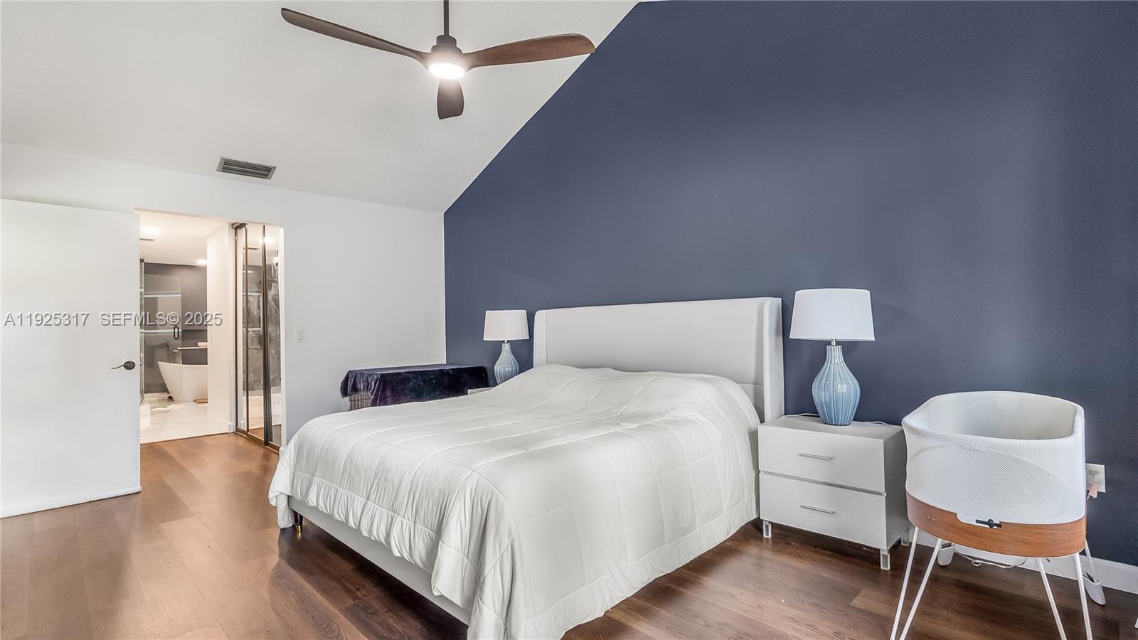 SARATOGA POINTE - Residential