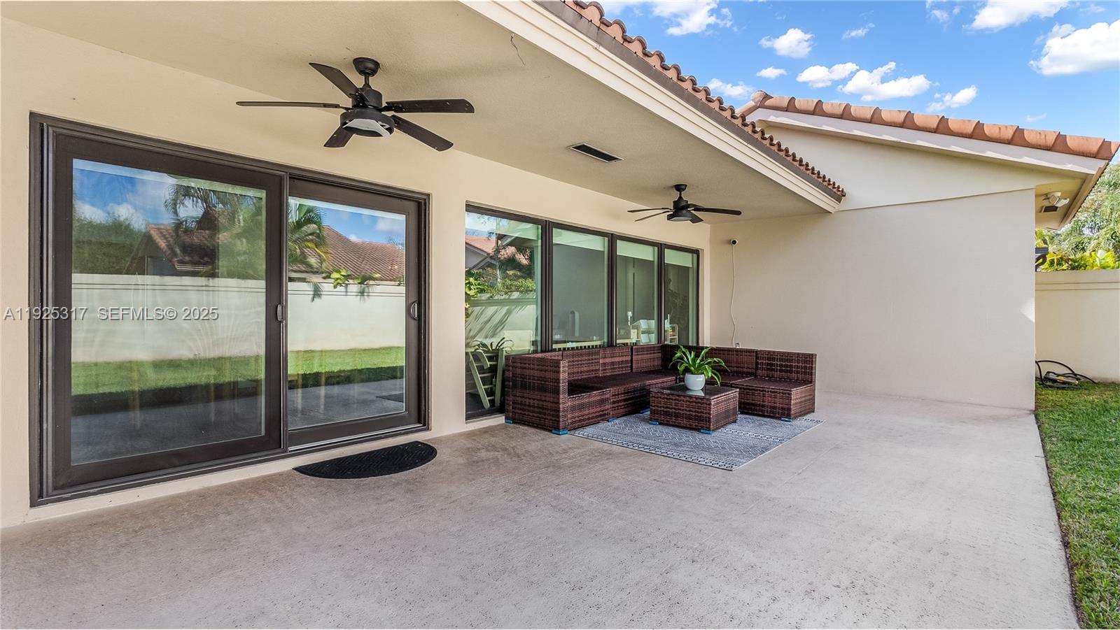 SARATOGA POINTE - Residential