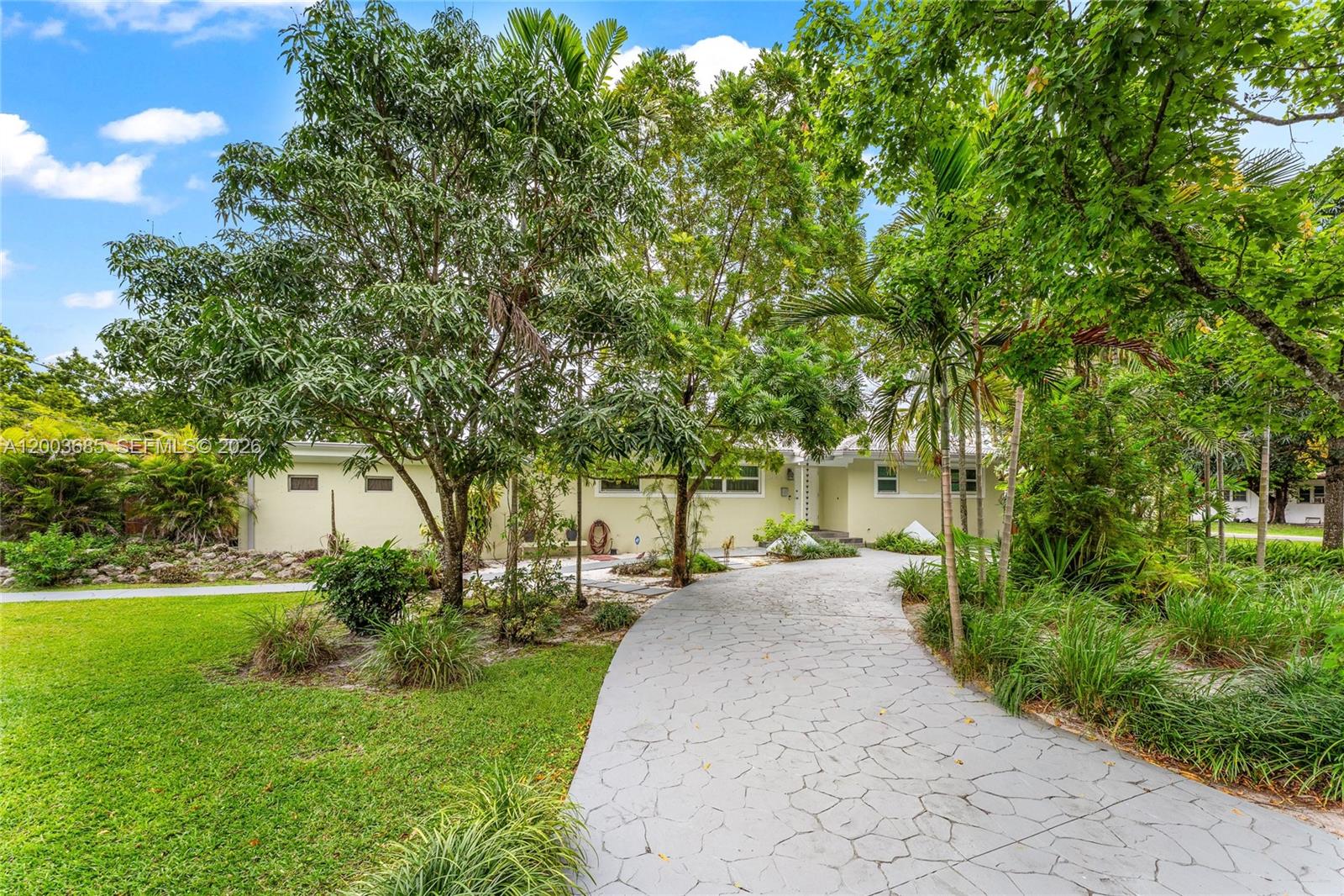 KENT ESTATES - Residential