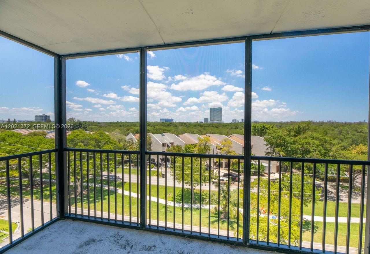 DORSET HOUSE CONDO - Residential