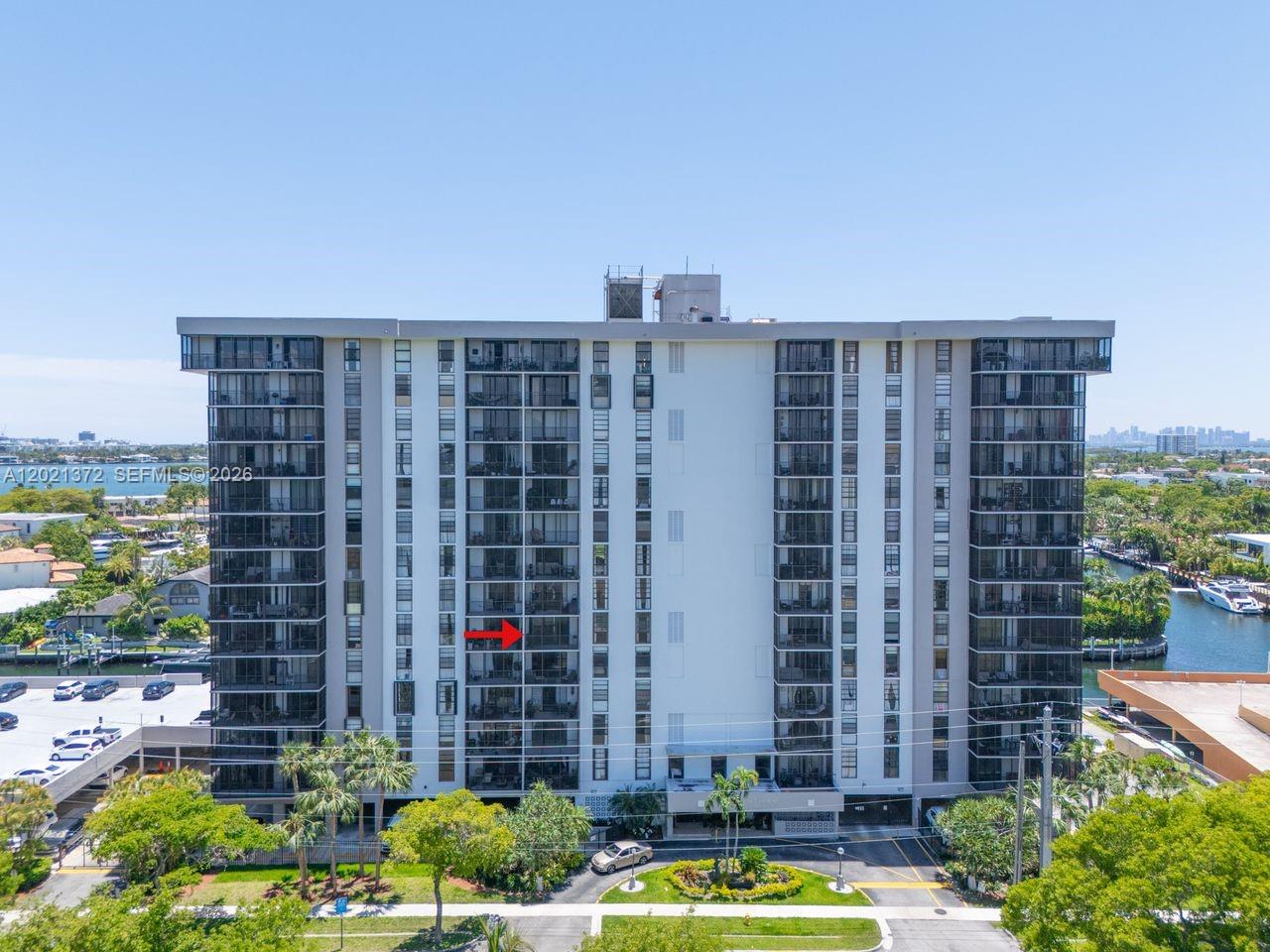 2500 NE 135th St B506