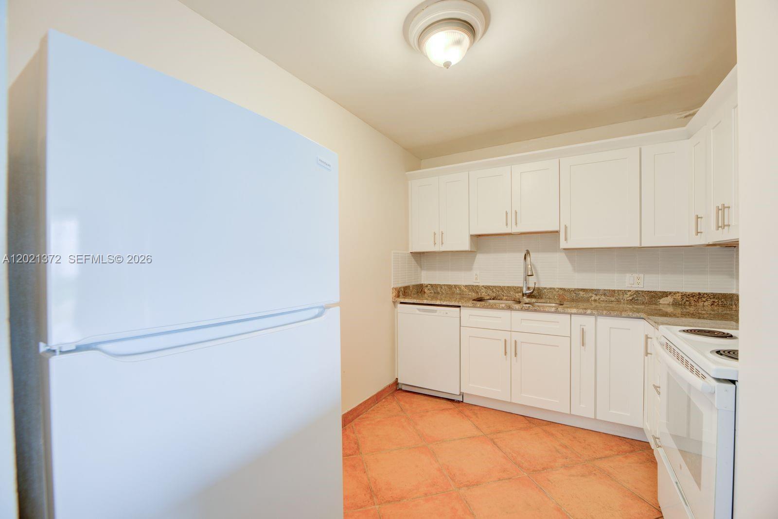 DORSET HOUSE CONDO - Residential