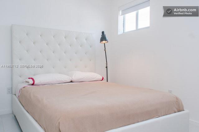 ELISA CONDO - Residential