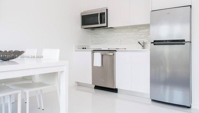 ELISA CONDO - Residential