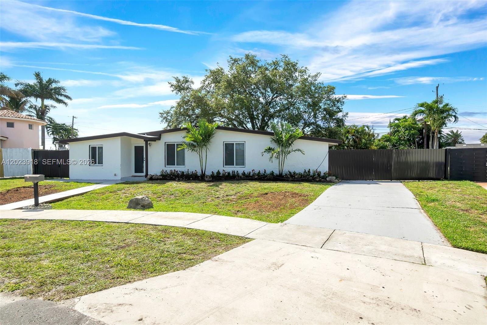PALM SPRINGS NORTH SEC M - Residential