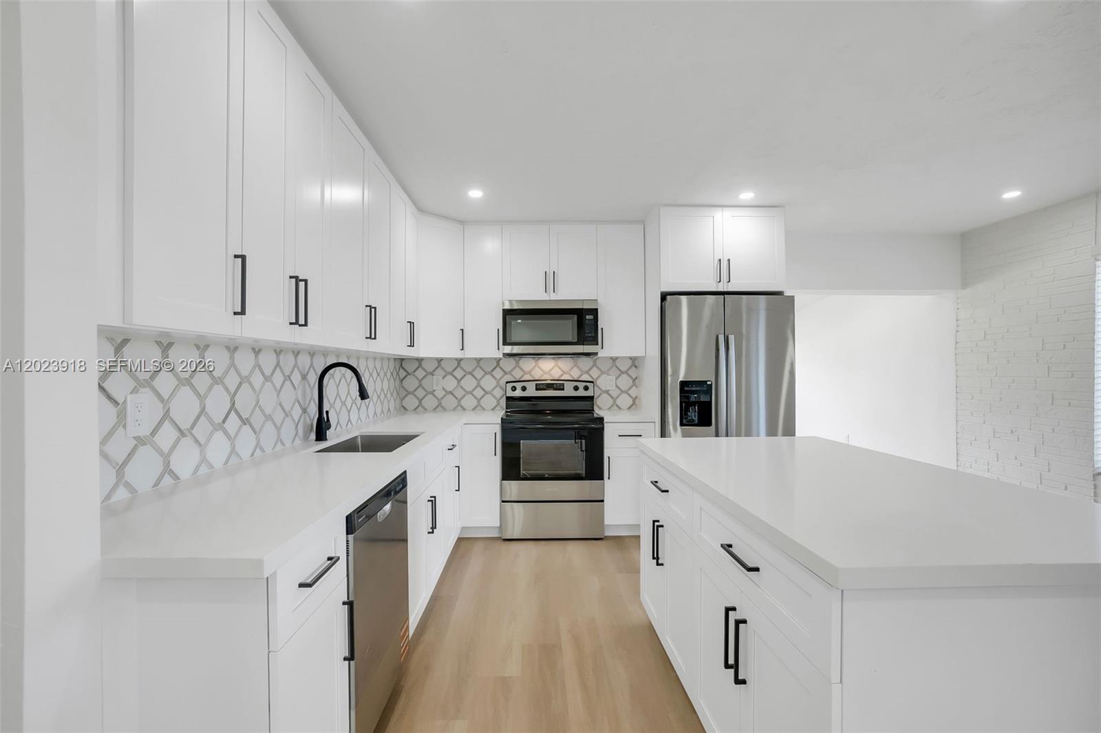 PALM SPRINGS NORTH SEC M - Residential
