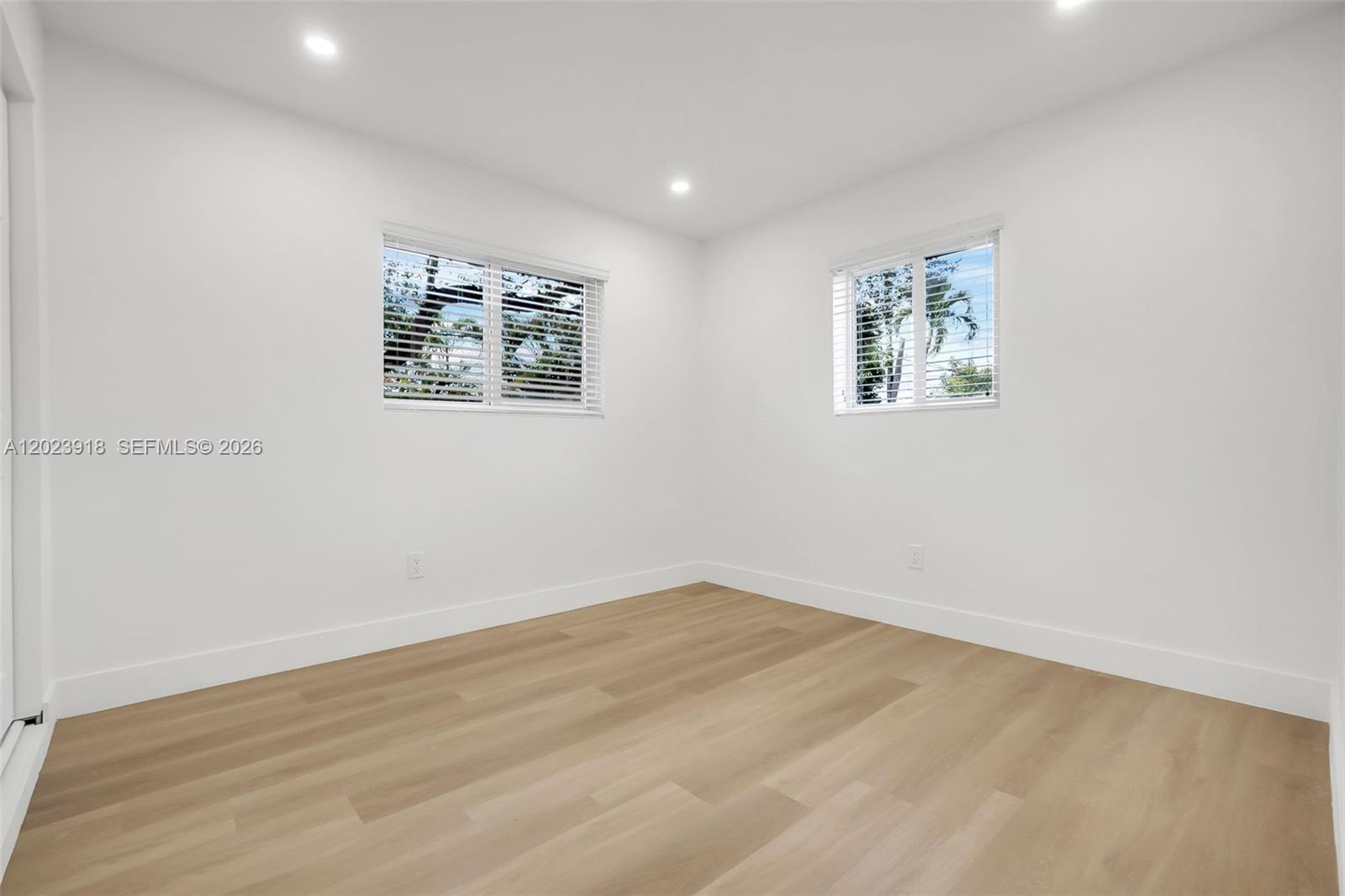 PALM SPRINGS NORTH SEC M - Residential