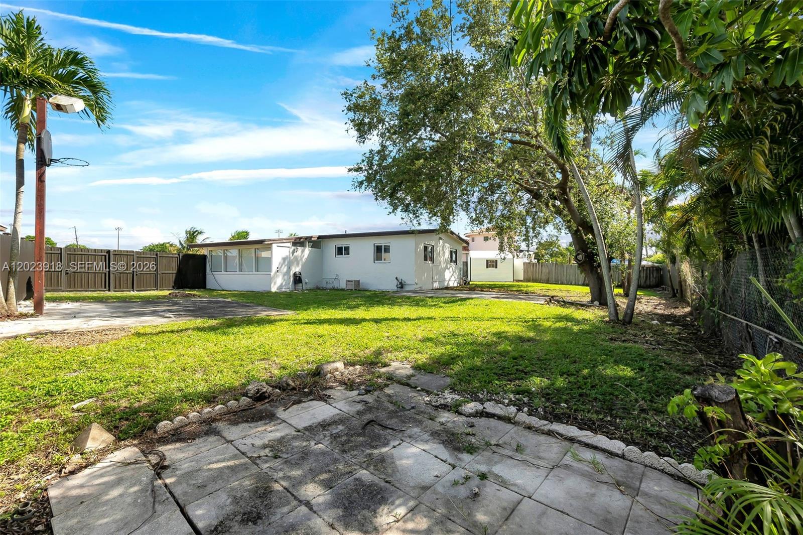 PALM SPRINGS NORTH SEC M - Residential