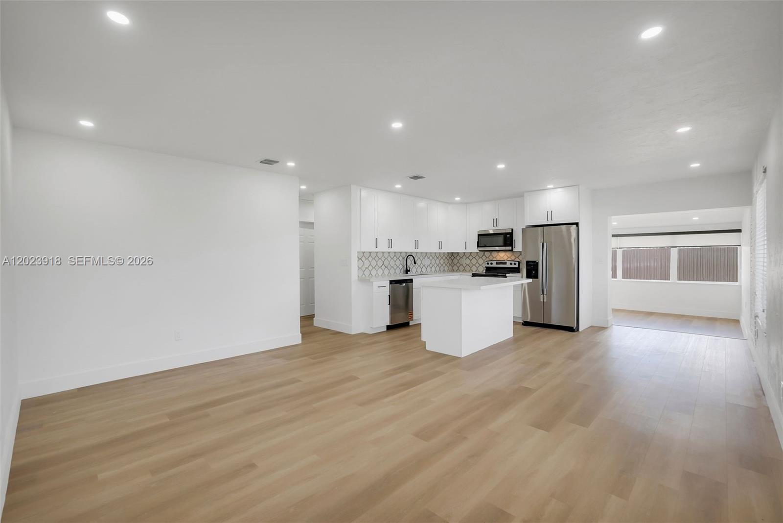 PALM SPRINGS NORTH SEC M - Residential