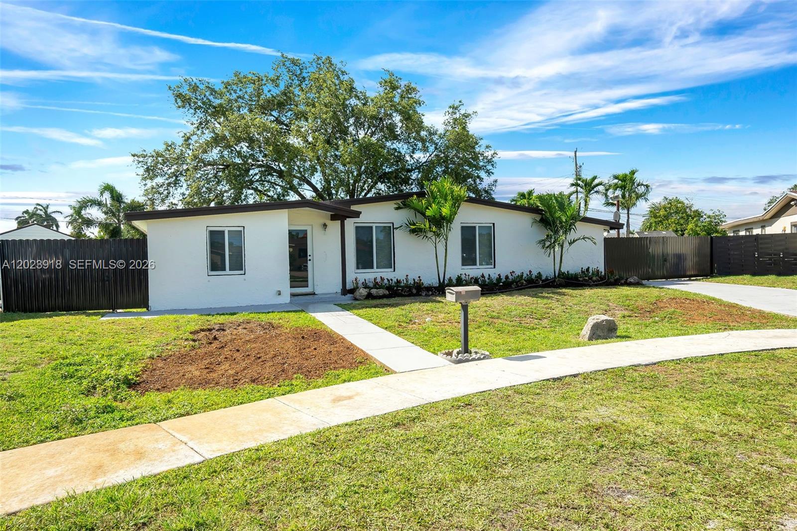 PALM SPRINGS NORTH SEC M - Residential