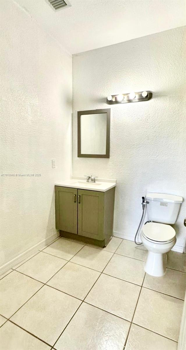 WATERSIDE TOWNHOMES SEC 4 - Residential Lease