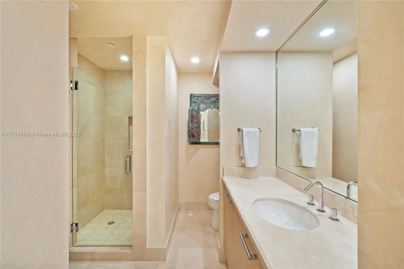 Coral Gables, Florida 33133, United States, 4 Bedrooms Bedrooms, ,7 BathroomsBathrooms,Residential,Active,107554