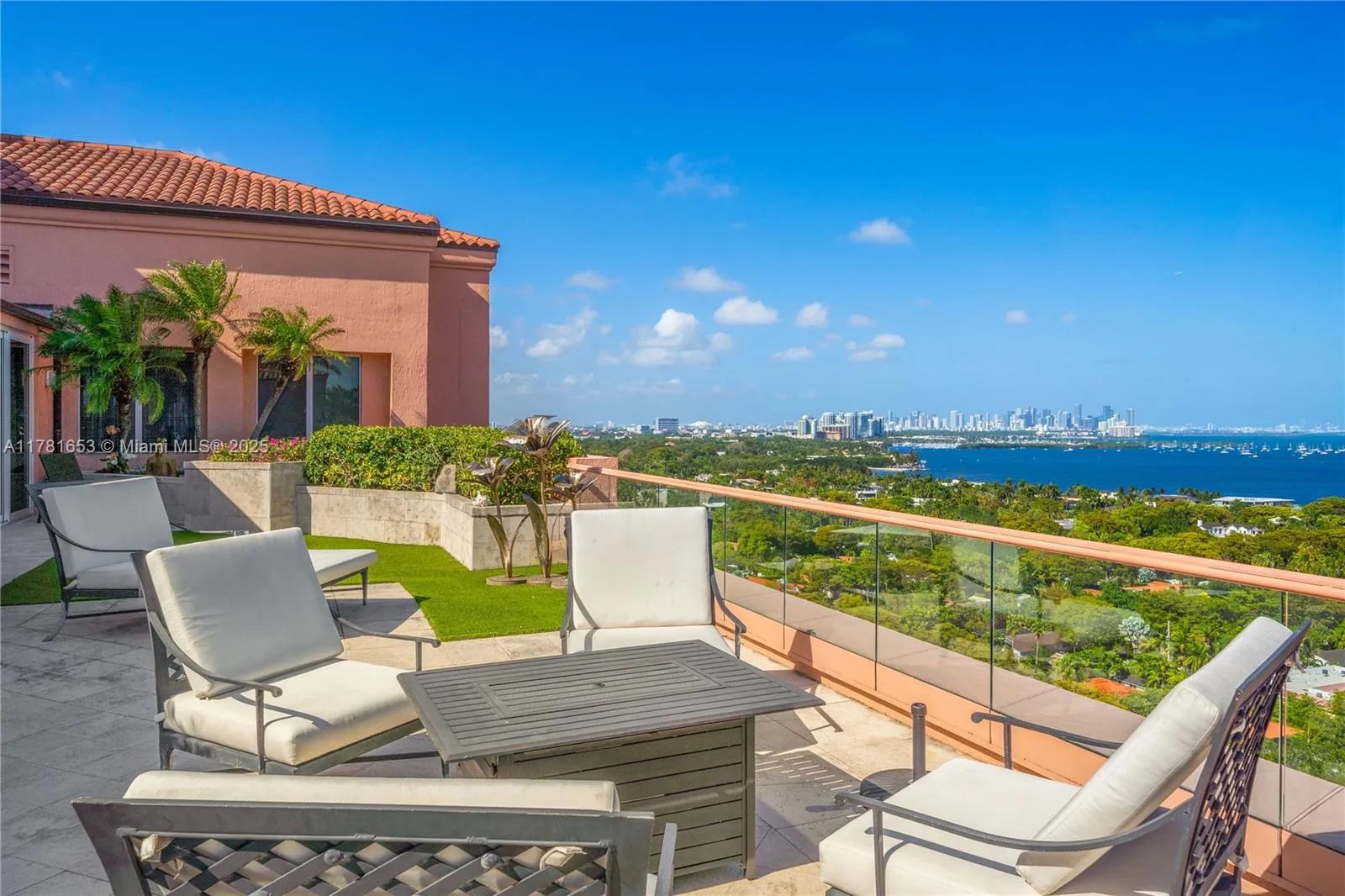 Coral Gables, Florida 33133, United States, 4 Bedrooms Bedrooms, ,7 BathroomsBathrooms,Residential,Active,107554