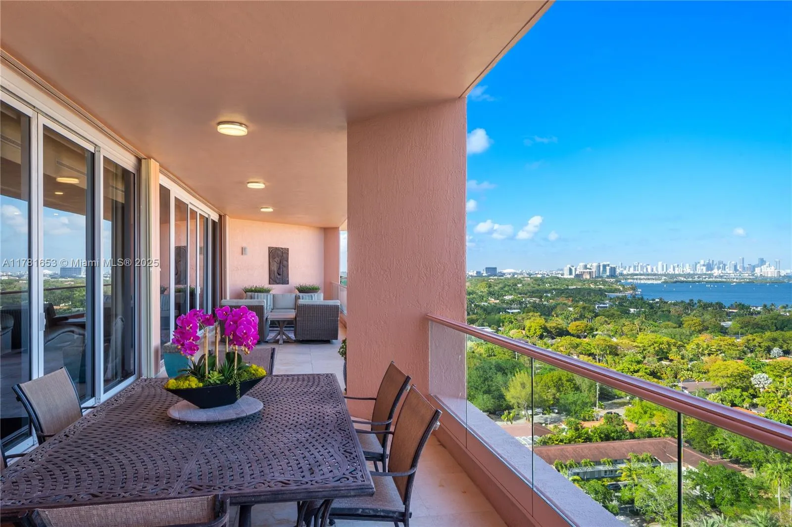 Coral Gables, Florida 33133, United States, 4 Bedrooms Bedrooms, ,7 BathroomsBathrooms,Residential,Active,107554