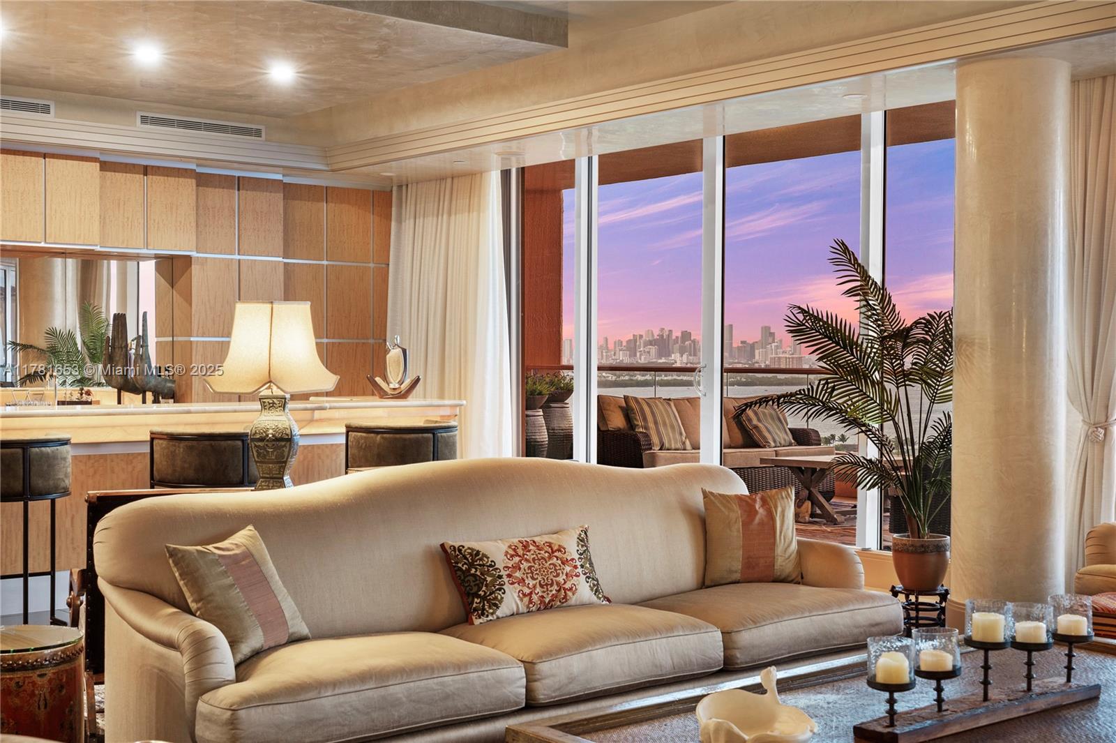 THE GABLES CONDO - Residential