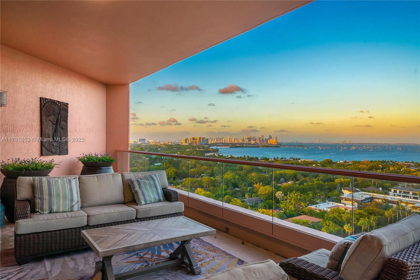 Coral Gables, Florida 33133, United States, 4 Bedrooms Bedrooms, ,7 BathroomsBathrooms,Residential,Active,107554