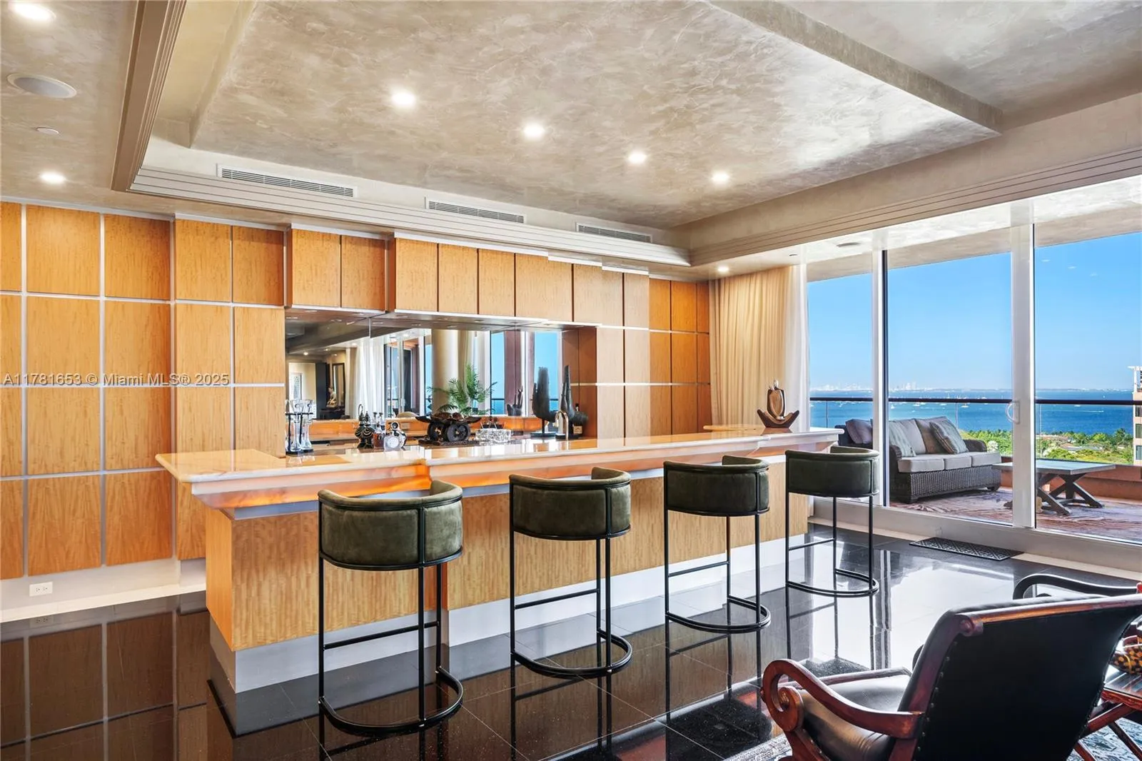 Coral Gables, Florida 33133, United States, 4 Bedrooms Bedrooms, ,7 BathroomsBathrooms,Residential,Active,107554