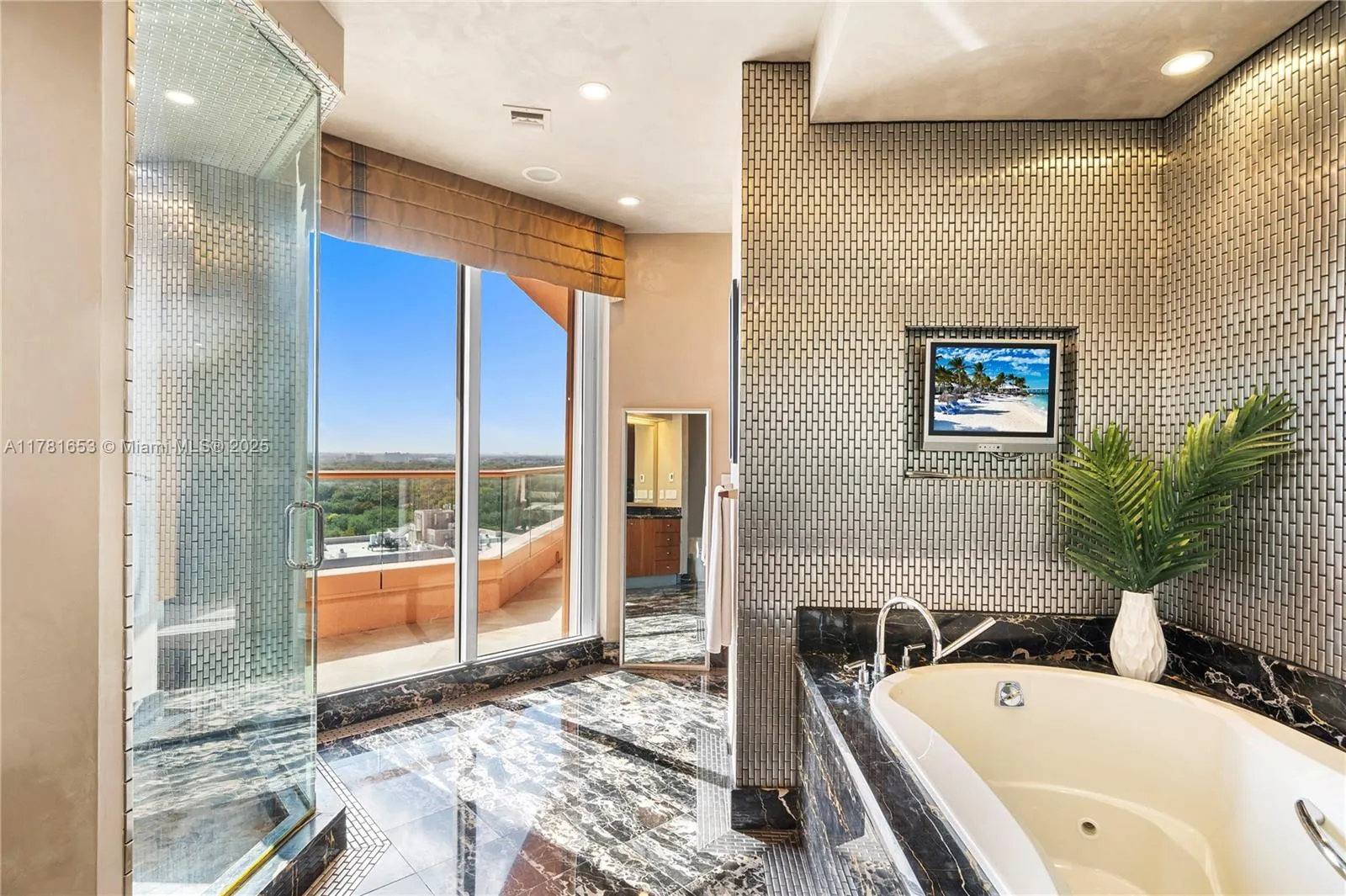 Coral Gables, Florida 33133, United States, 4 Bedrooms Bedrooms, ,7 BathroomsBathrooms,Residential,Active,107554