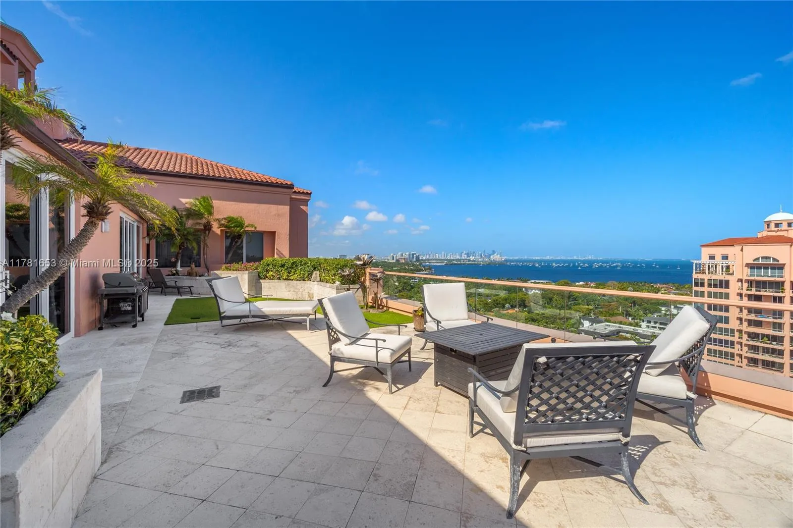 Coral Gables, Florida 33133, United States, 4 Bedrooms Bedrooms, ,7 BathroomsBathrooms,Residential,Active,107554