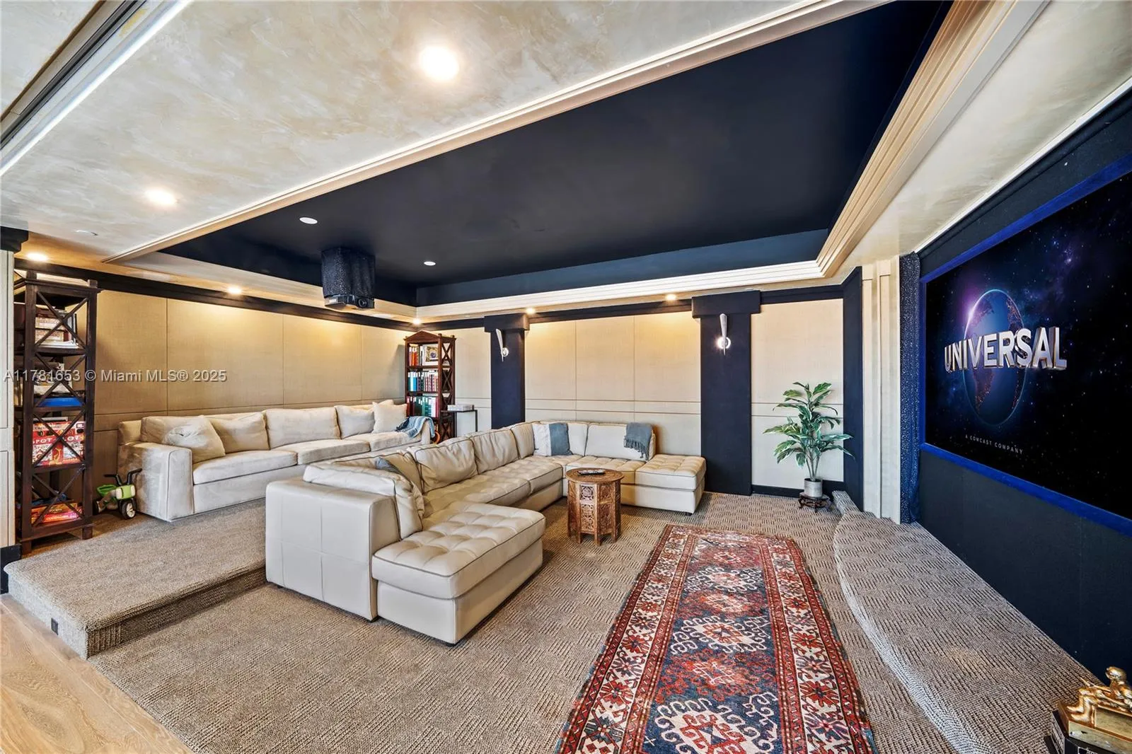 Coral Gables, Florida 33133, United States, 4 Bedrooms Bedrooms, ,7 BathroomsBathrooms,Residential,Active,107554