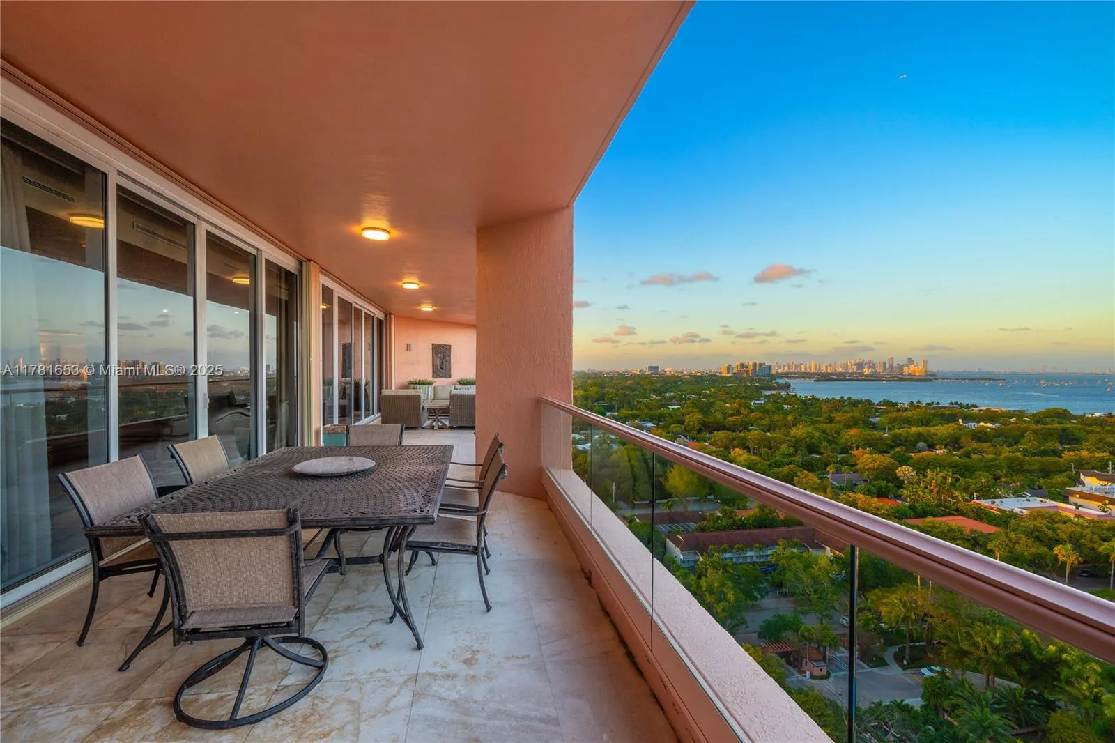 Coral Gables, Florida 33133, United States, 4 Bedrooms Bedrooms, ,7 BathroomsBathrooms,Residential,Active,107554