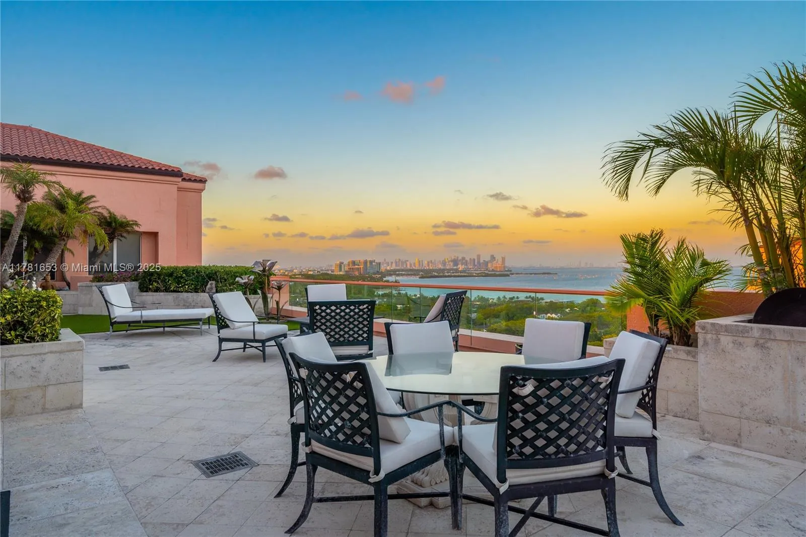 Coral Gables, Florida 33133, United States, 4 Bedrooms Bedrooms, ,7 BathroomsBathrooms,Residential,Active,107554