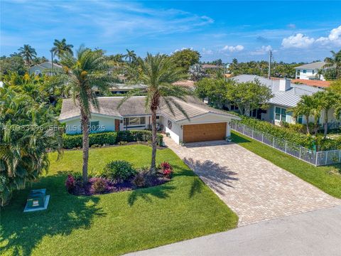 Photo of 2832 NE 34th St, Lighthouse Point, FL 33064 (MLS # A11933196)