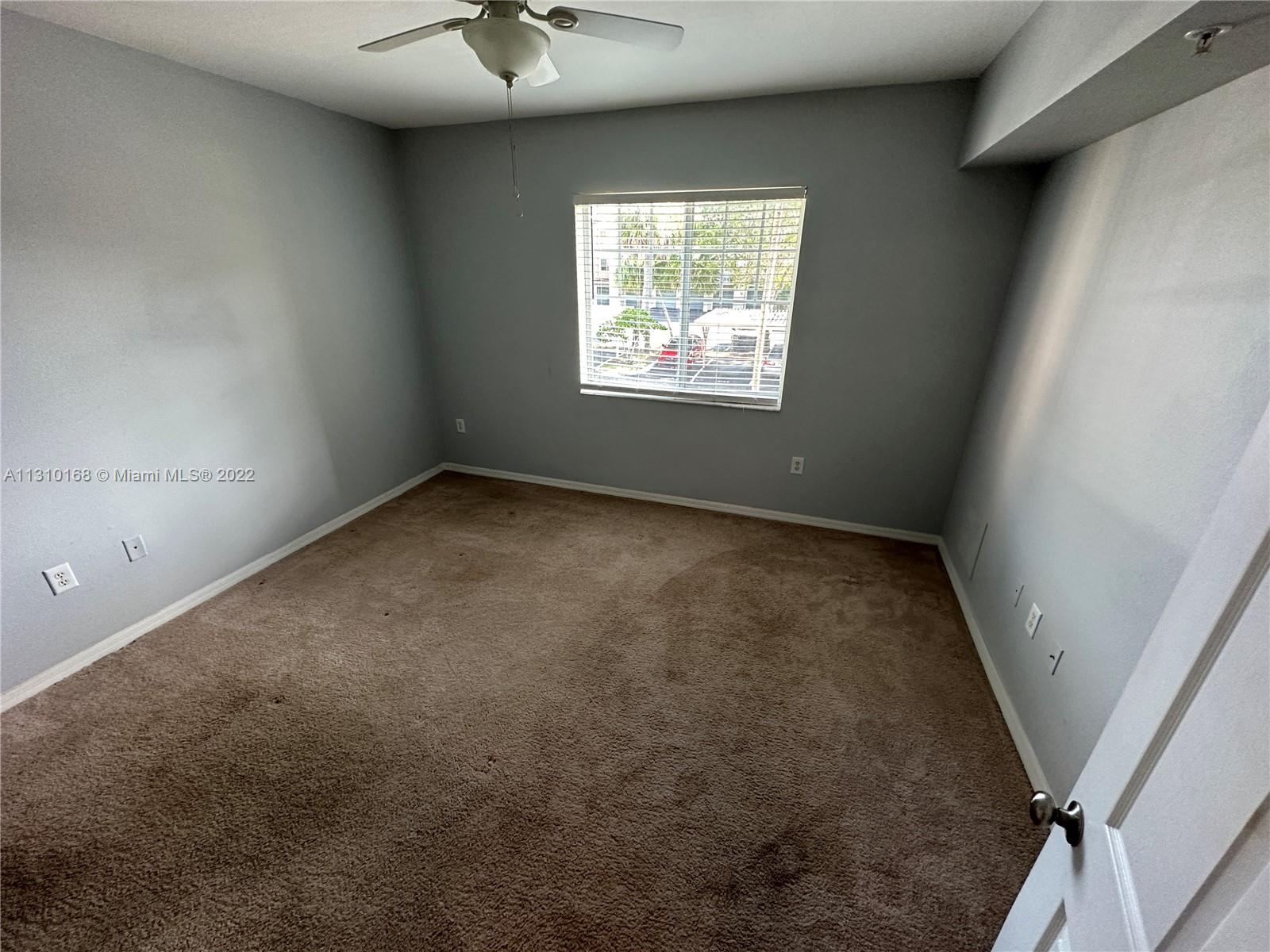 VILLAS AT EMERALD DUNES C - Residential Lease