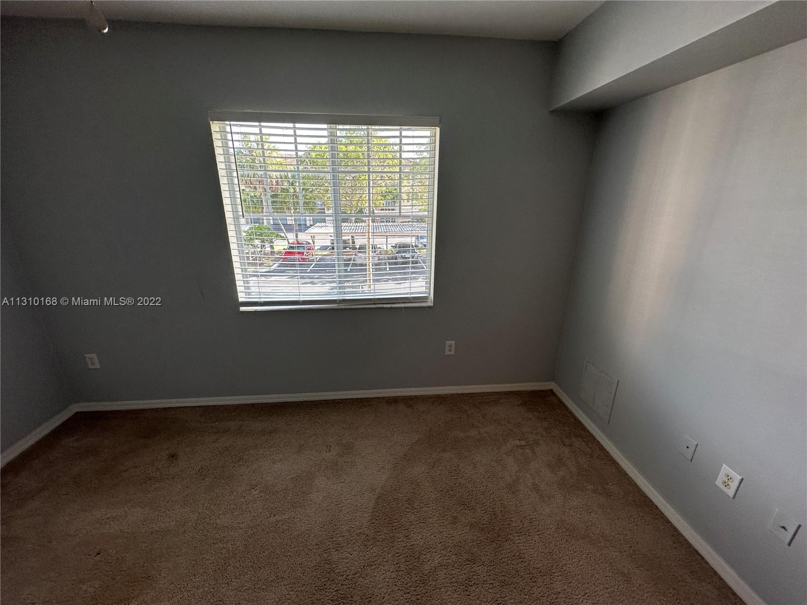 VILLAS AT EMERALD DUNES C - Residential Lease