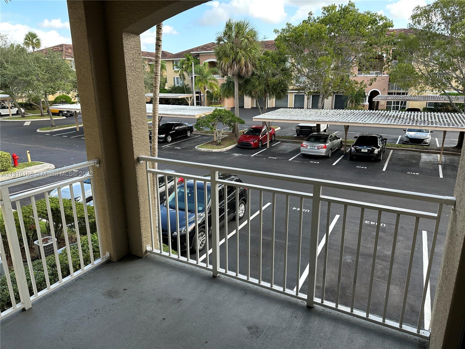 VILLAS AT EMERALD DUNES C - Residential Lease