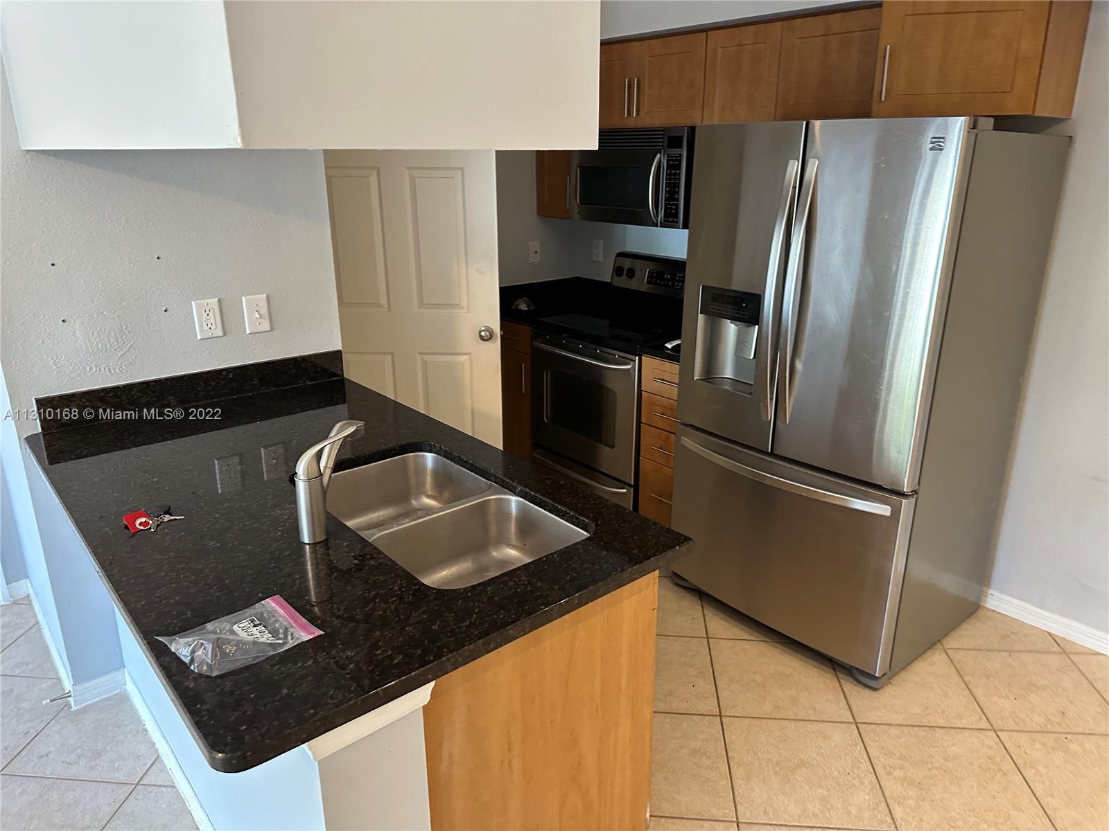 VILLAS AT EMERALD DUNES C - Residential Lease