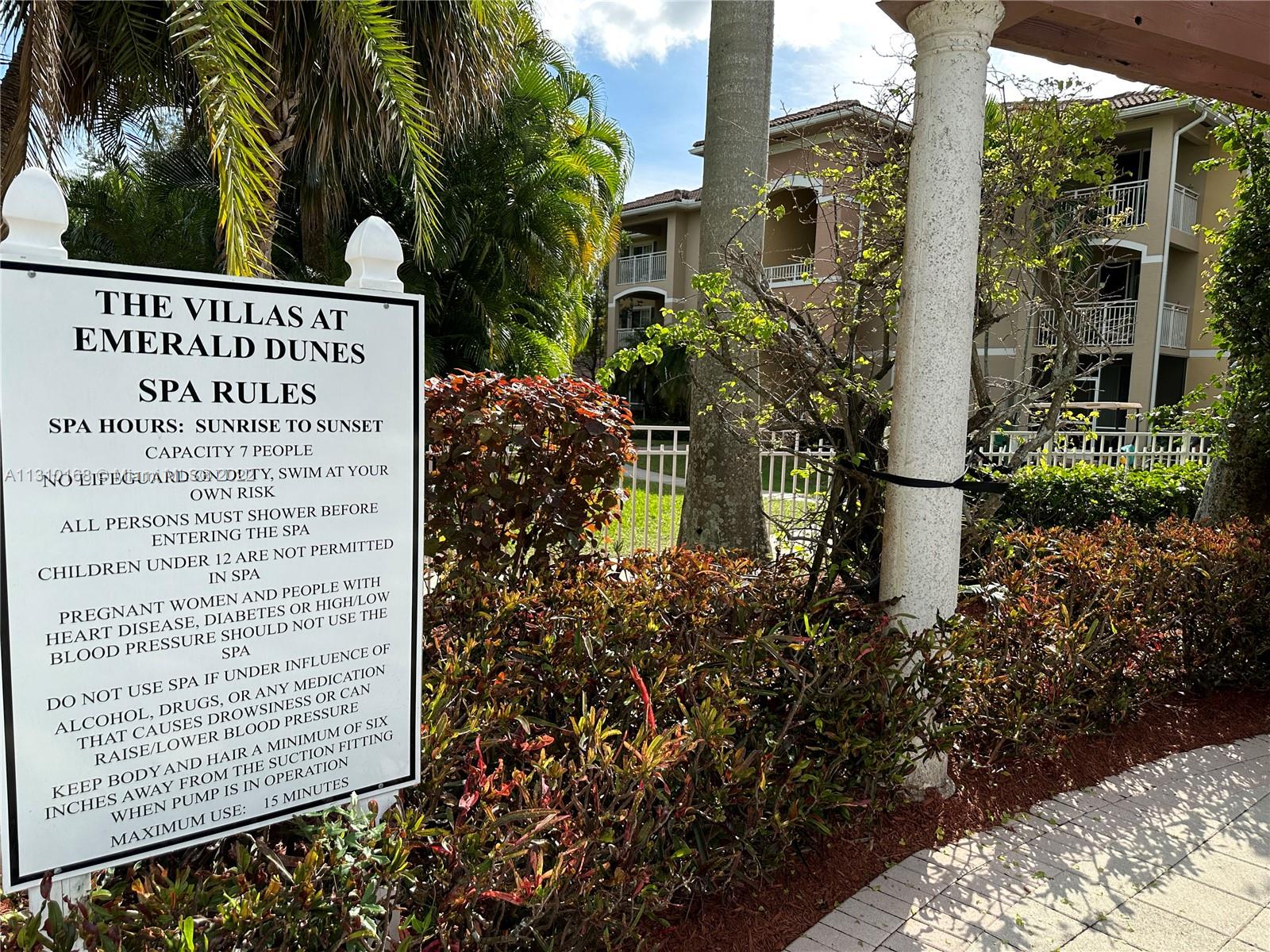 VILLAS AT EMERALD DUNES C - Residential Lease