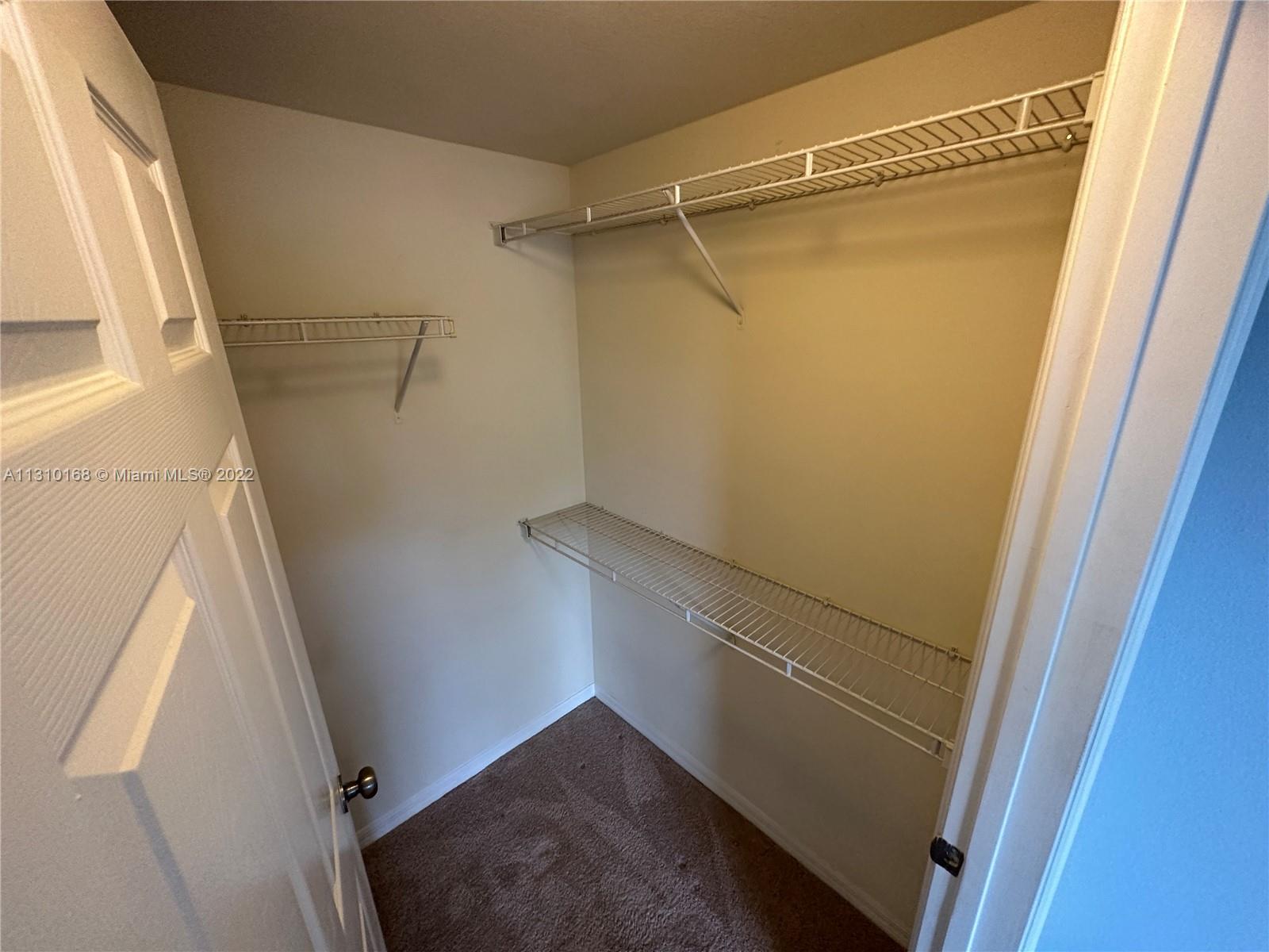 VILLAS AT EMERALD DUNES C - Residential Lease