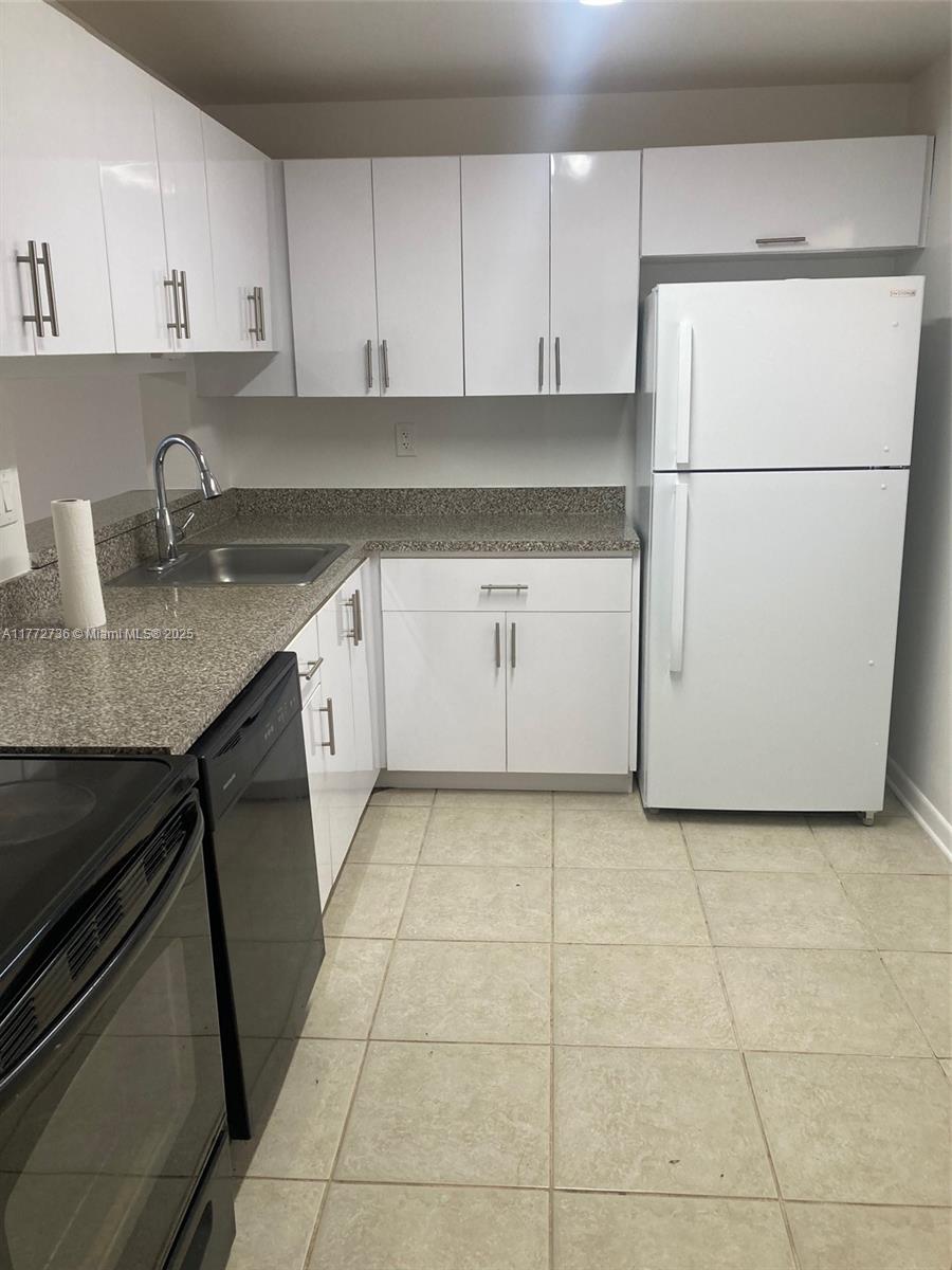 Property for Sale at 8420 Sw 133rd Ave Rd 422, Miami, Broward County, Florida - Bedrooms: 2 
Bathrooms: 2  - $275,000