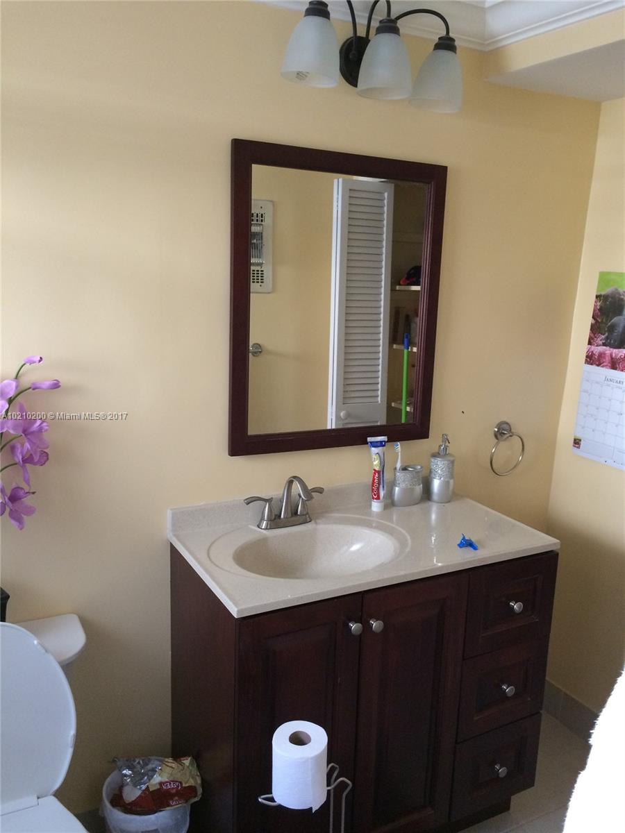 Third Gulfstream Garden - Residential Lease