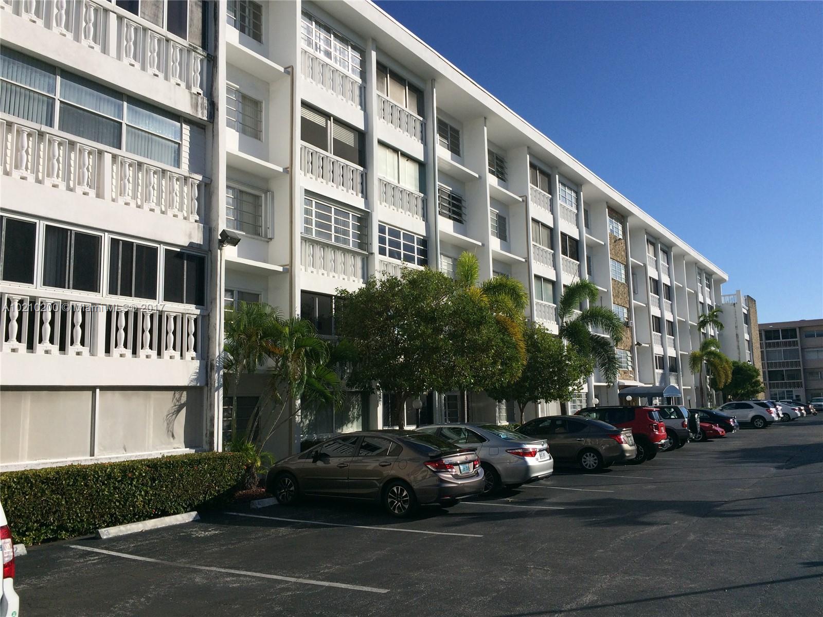 Third Gulfstream Garden - Residential Lease