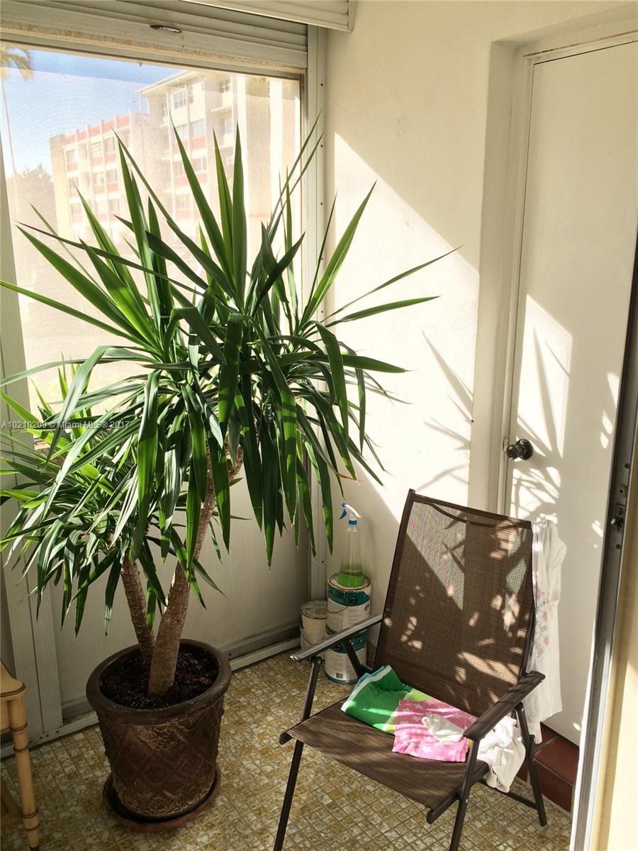 Third Gulfstream Garden - Residential Lease