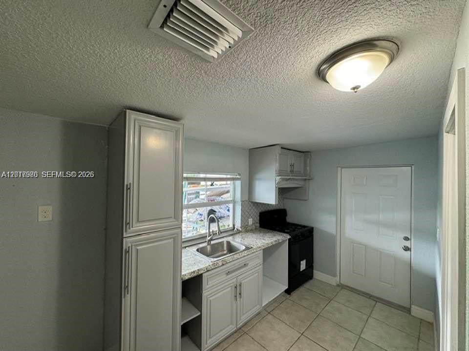 SCHOOL HOUSE SUB - Residential Lease